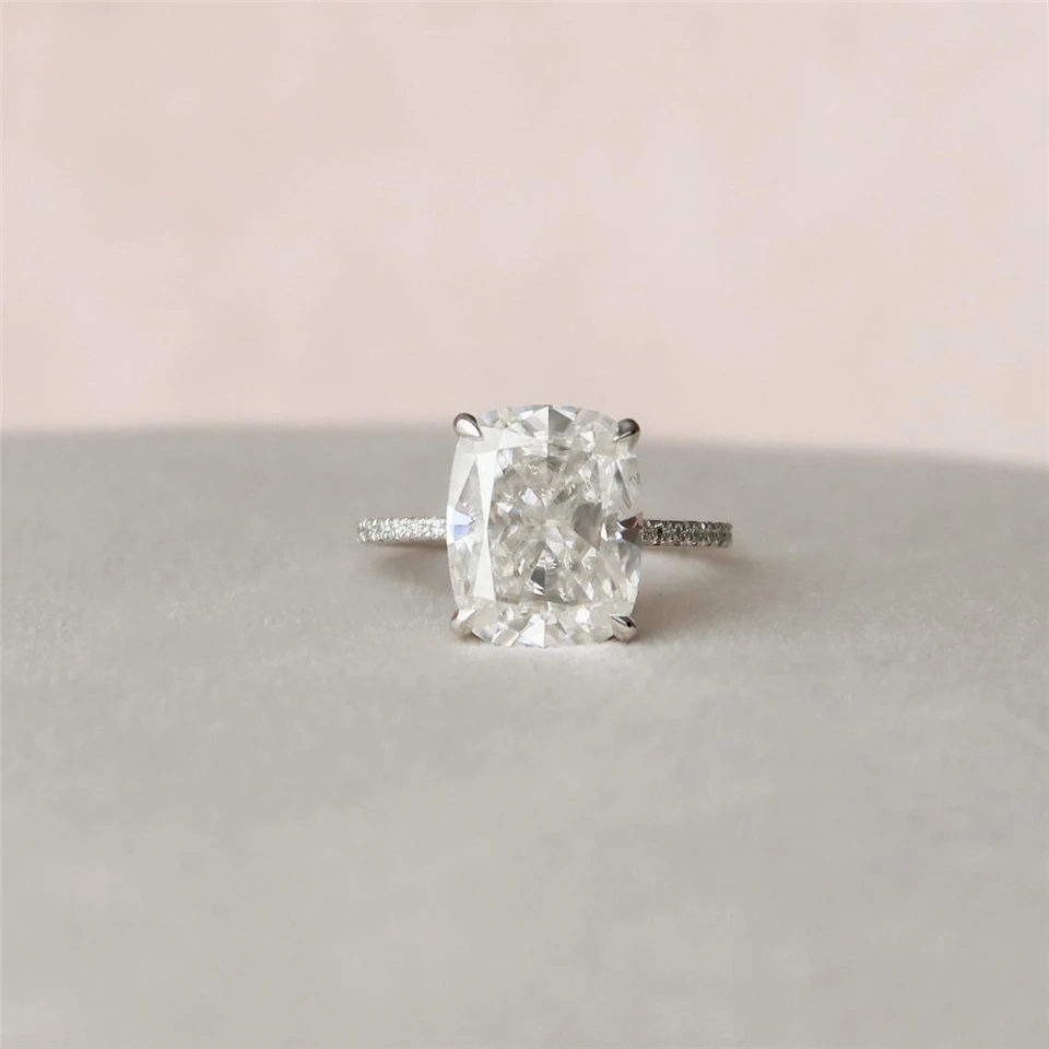 Women's 6.0ct Moissanite Ring Women's 6.0ct Moissanite Ring