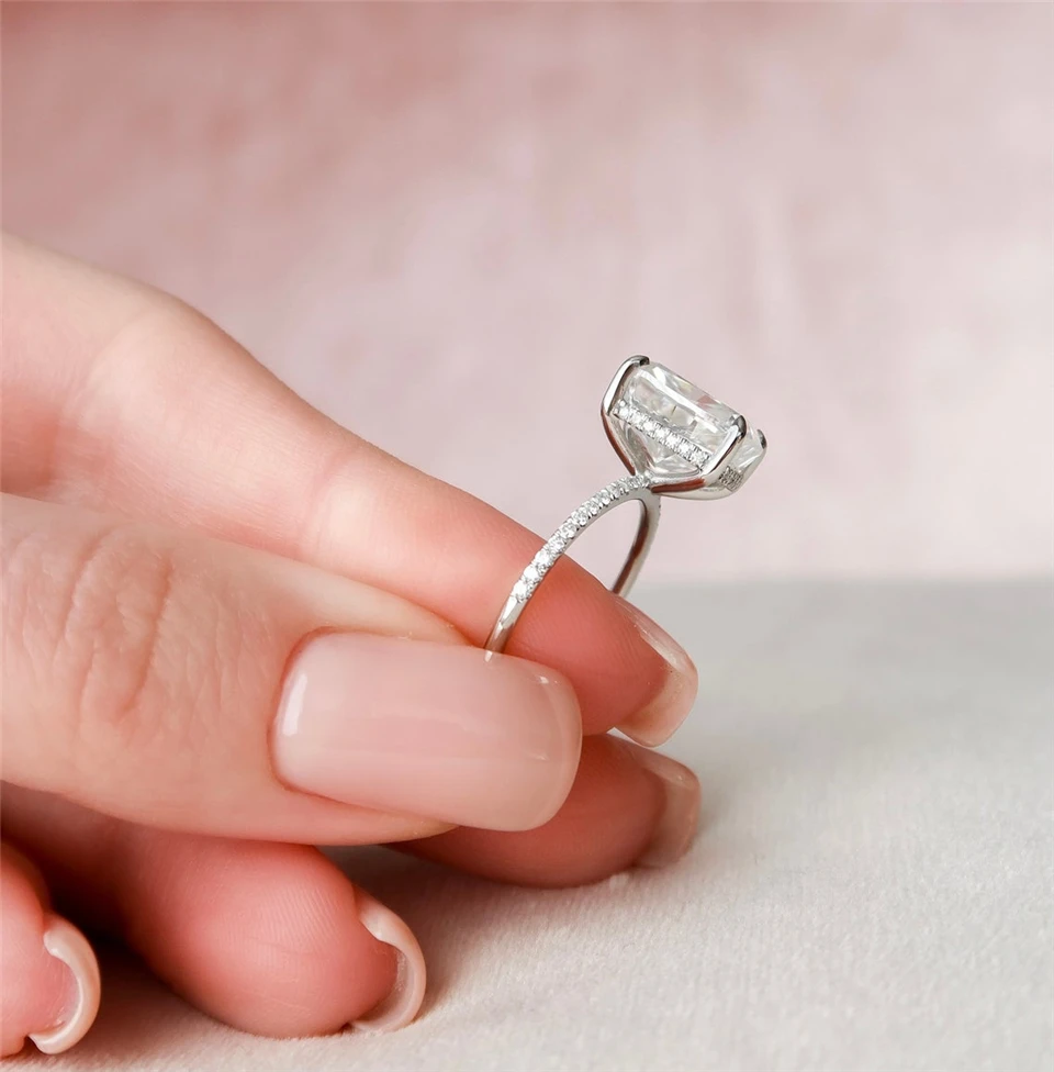 Women's 6.0ct Moissanite Ring Women's 6.0ct Moissanite Ring