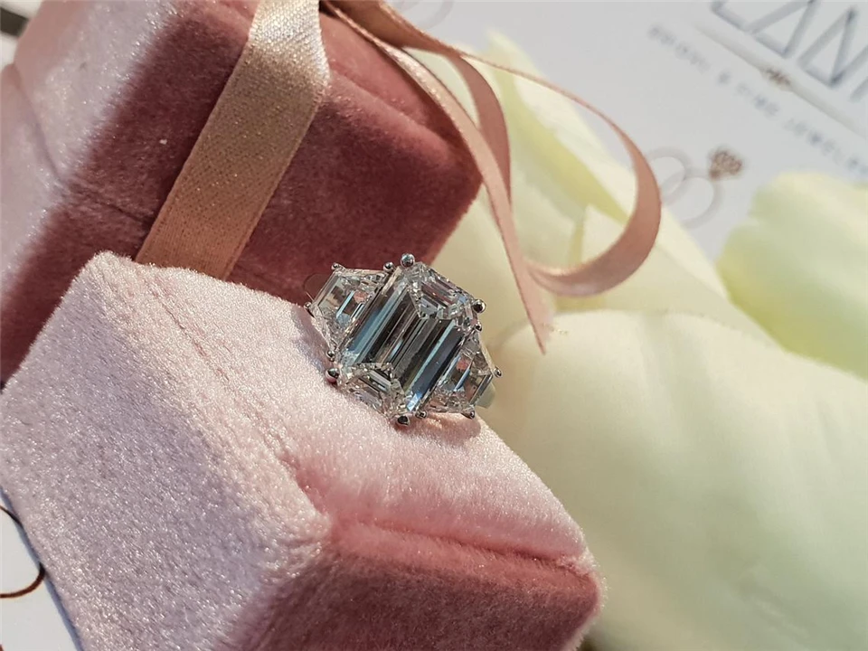 Women's 14K Solid Gold 3.6ct / 5.0ct Ring Women's 14K Solid Gold 3.6ct / 5.0ct Ring