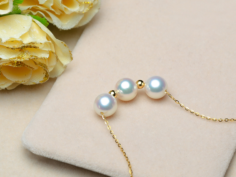 Classic Pearls Choker for Women