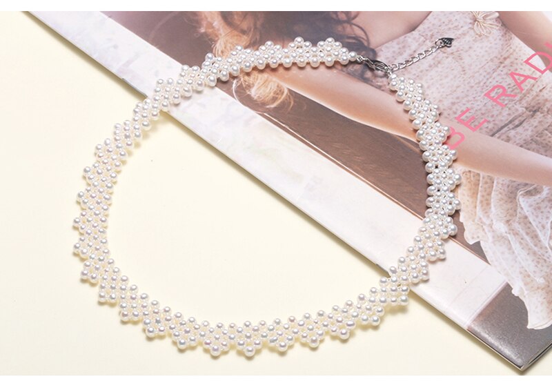 Women's Vintage Pearls Choker